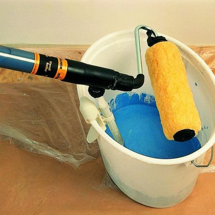 RUČNÝ MALIARSKY VALČEK HANDI-ROLLER