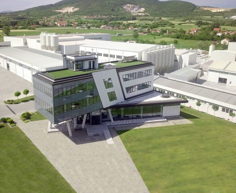 NOVINKA v Dejmark: barvy Bekament